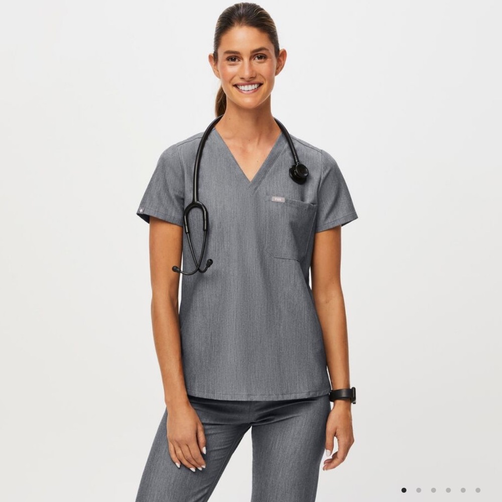 Brand New NWT Figs Scrub Shirt / Top Size M - Gray